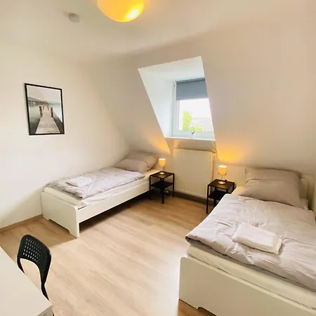 Apartment Bege Business